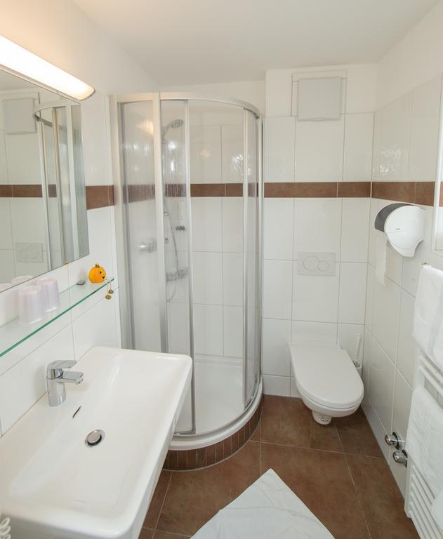 Hubertus Guest house 3*